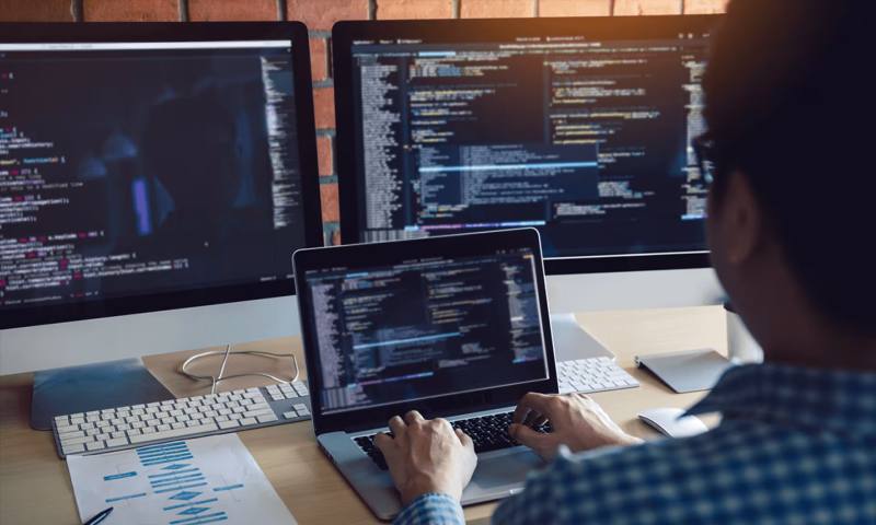 数据科学选型：R与Python如何赋能连云港网站建设？